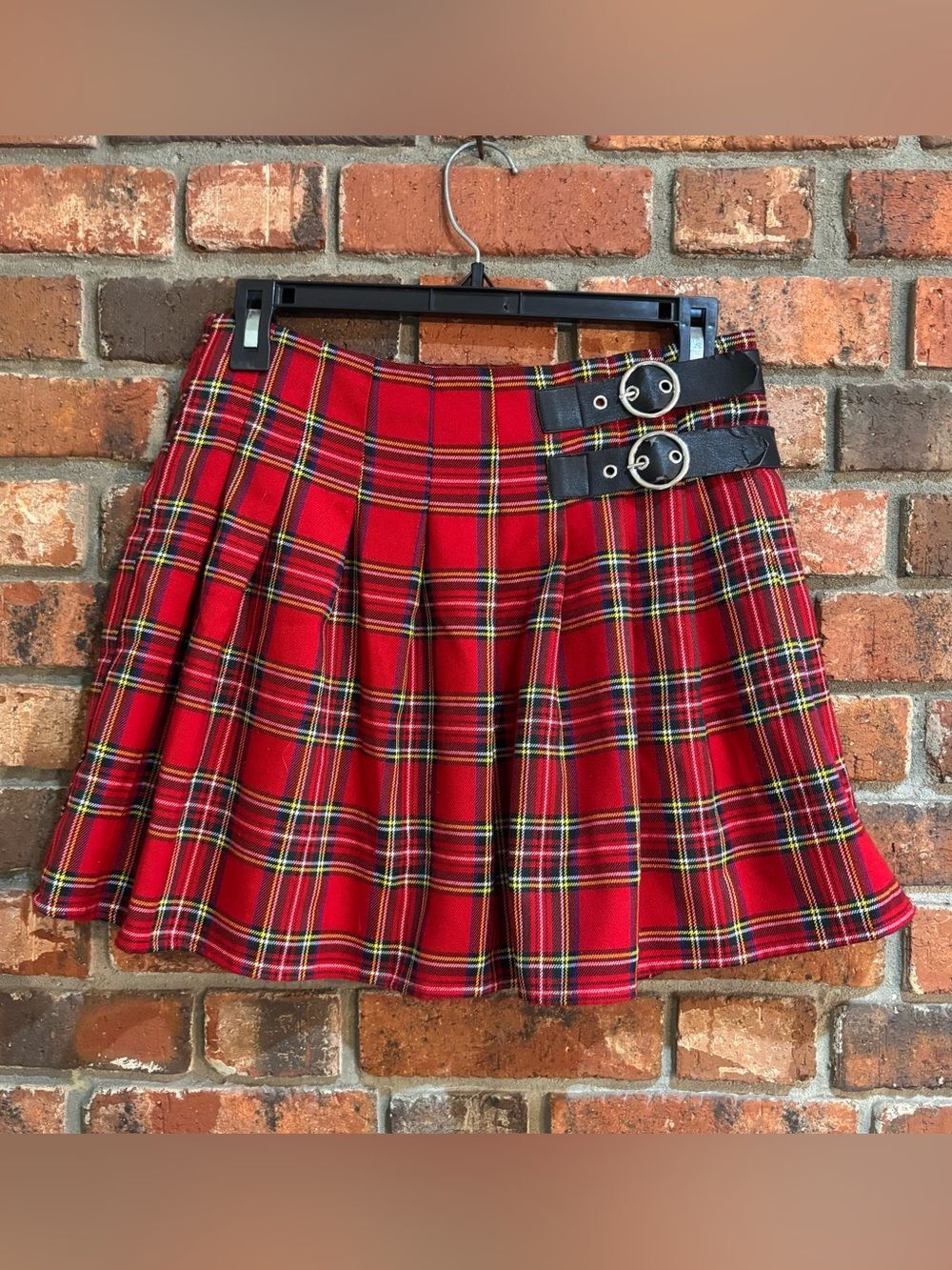 Forever 21 womens plaid pleated mini skirt with double buckles red S